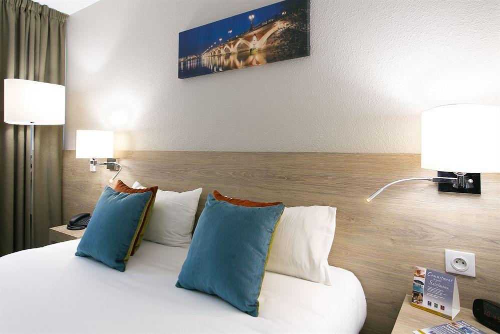 Quality Hotel Bordeaux Pessac Градинян Екстериор снимка