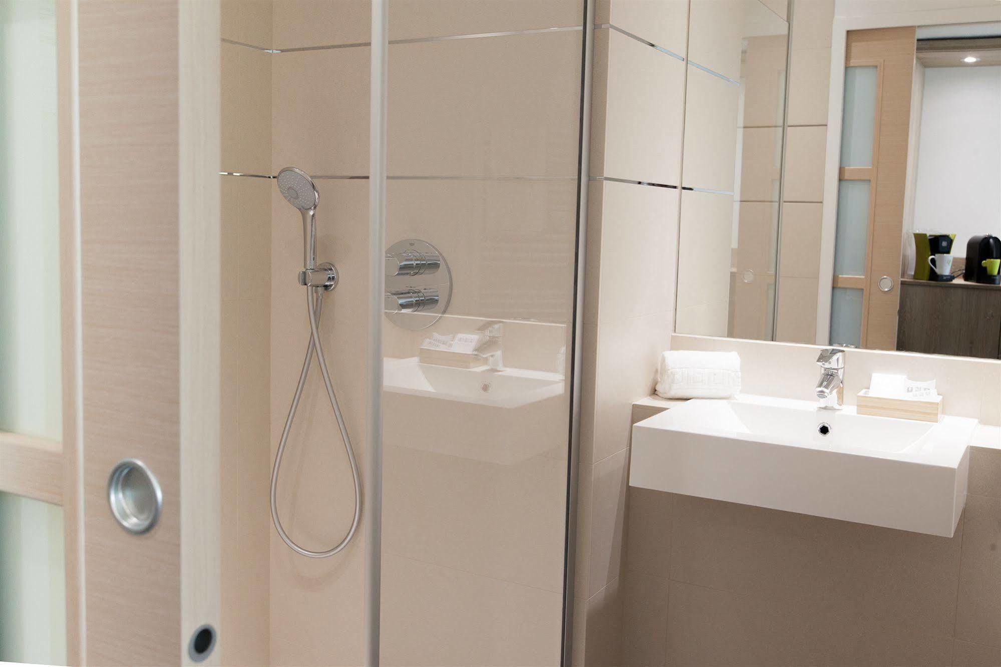 Quality Hotel Bordeaux Pessac Градинян Екстериор снимка
