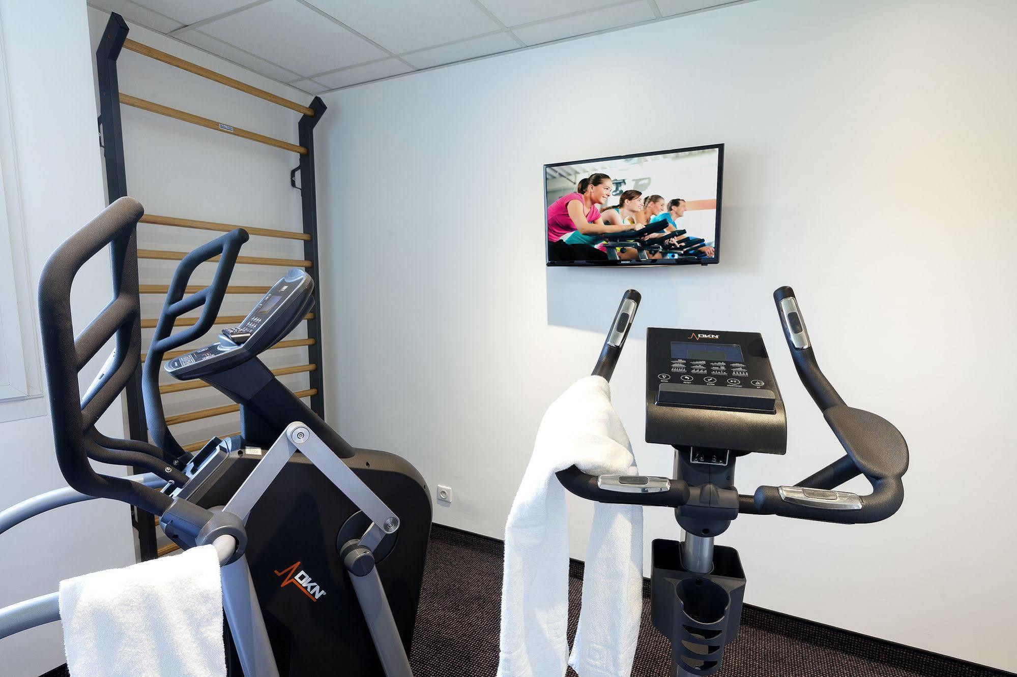 Quality Hotel Bordeaux Pessac Градинян Екстериор снимка